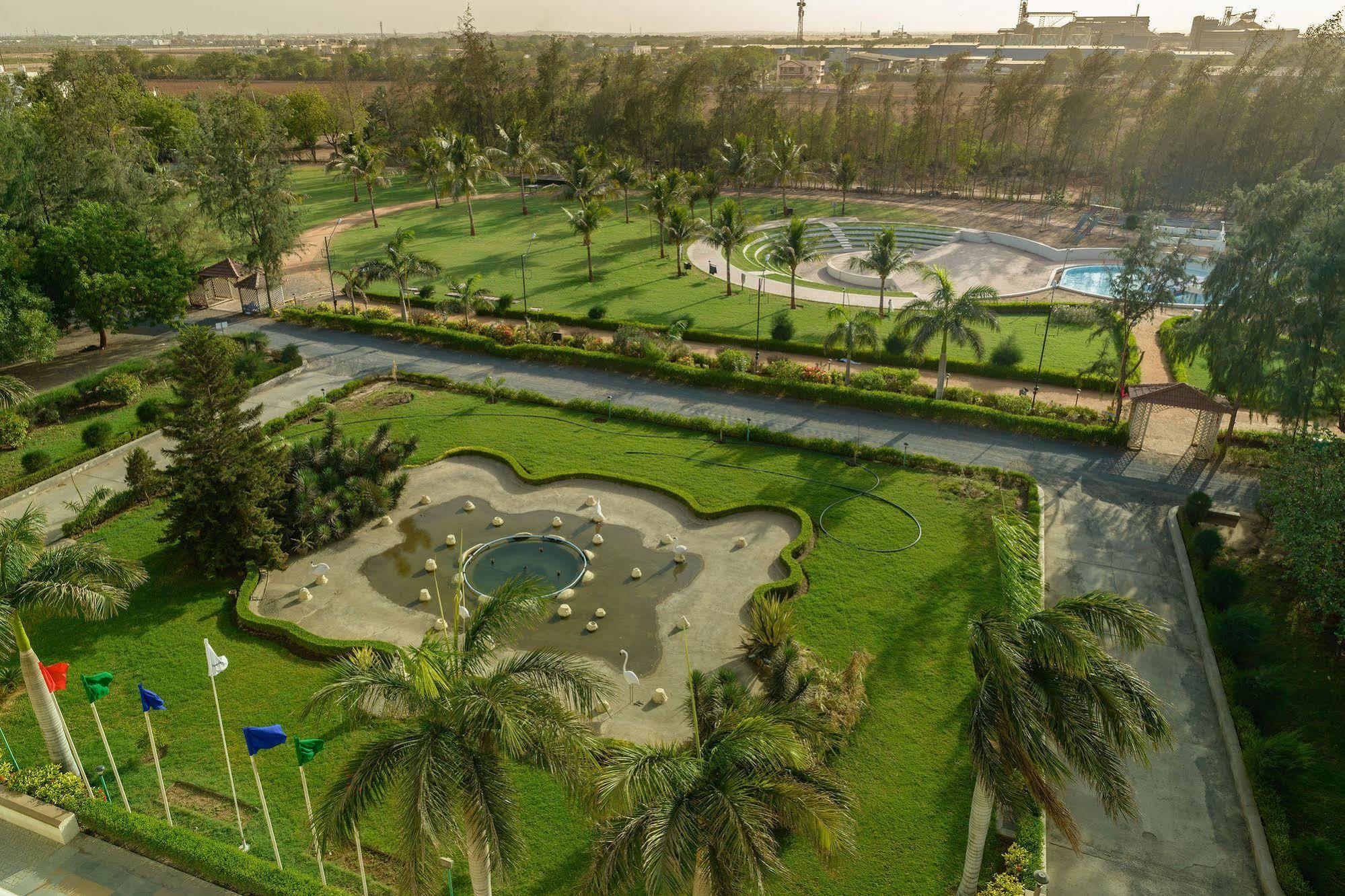 Quality Inn Palms Gāndhīdhām Exterior foto